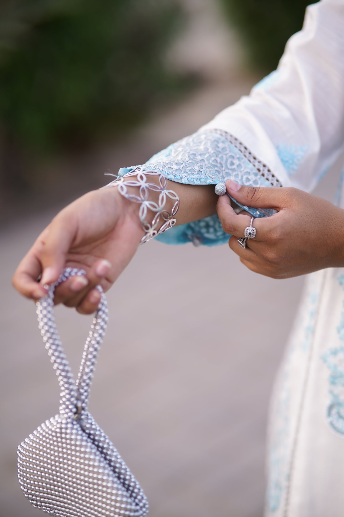 CHANDNI RATEIN White & Aqua CR-1