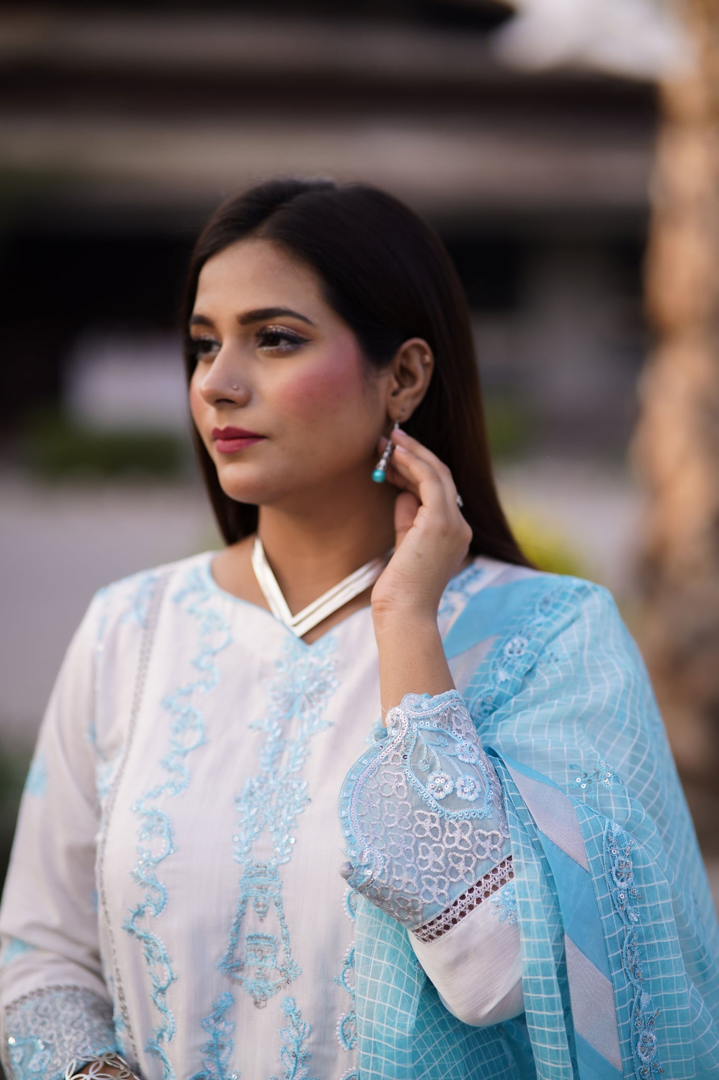 CHANDNI RATEIN White & Aqua CR-1
