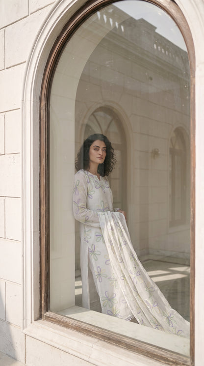 Petal Poise – Luxury Embroidered Krinkle Chiffon 2 Piece Suit